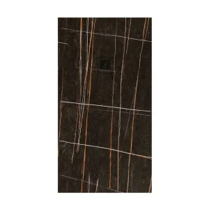 Base de duche em resina com textura ardósia. Efeito mármore dourado do Saara – antiderrapante STONE 3D moderno
