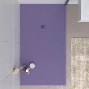 Base de duche em resina CLOE Violeta Perlado RAL 4011 com textura de ardósia antibacteriana e antiderrapante. Grelha termolacada