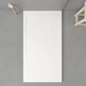 Base de duche em resina com moldura URBANSTONE Branco RAL 9003, textura de ardósia, antibacteriana e antiderrapante. Grelha oculta.