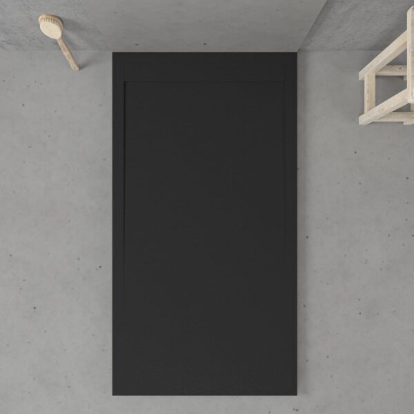 Base de duche em resina com moldura URBANSTONE Preto RAL 9005 textura ardósia anti-bacteriana e anti-derrapante. Grelha oculta.