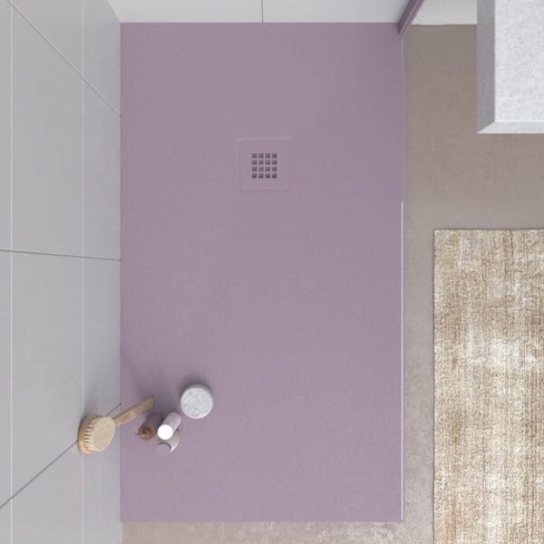 Base de duche em resina CLOE Violeta Pastel RAL 4009 com textura de ardósia antibacteriana e antiderrapante. Grelha termolacada